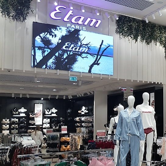 ATrzy sklepy Etam w Rosji przygotowane przez Ergo Store