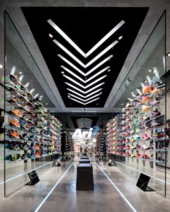 Jak wyznaczyć klientowi sklepu ścieżkę zakupów przy pomocy światła? - blog Ergo Store